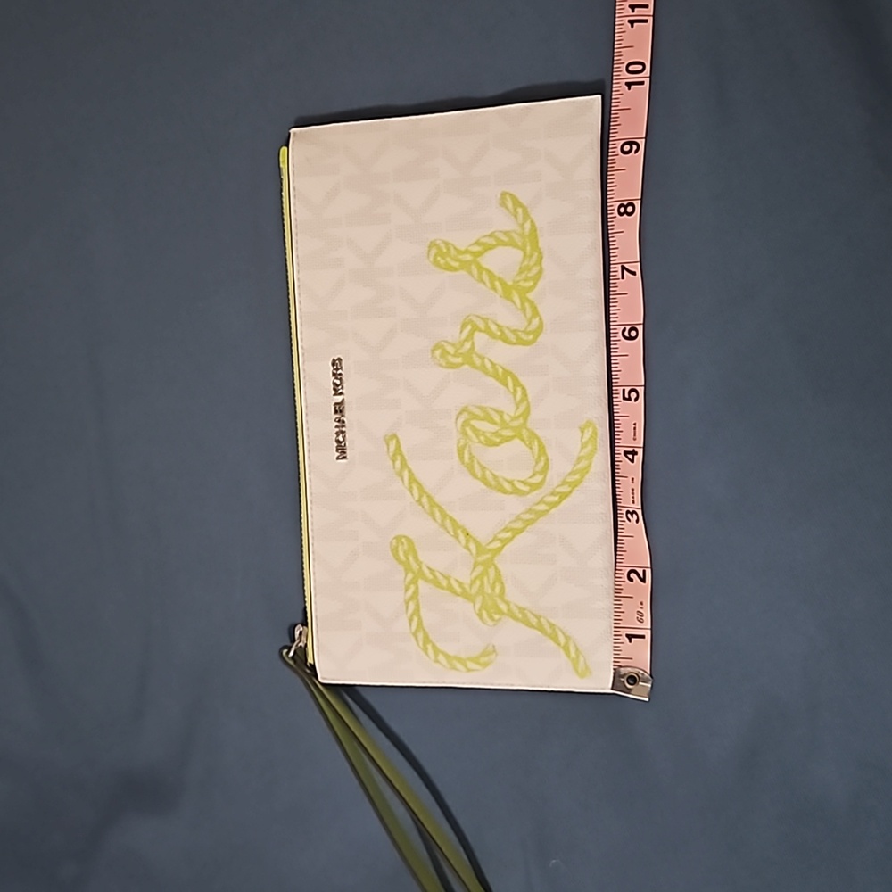Michael Kors wristlet